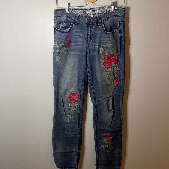 Code Bleu Denim - Code Bleu Embroidered Floral Jean
